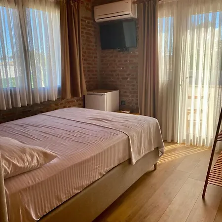 Hotel Moj Dom *