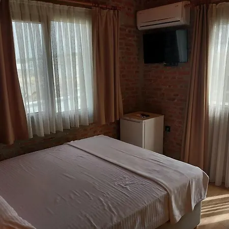 Hotel Moj Dom *